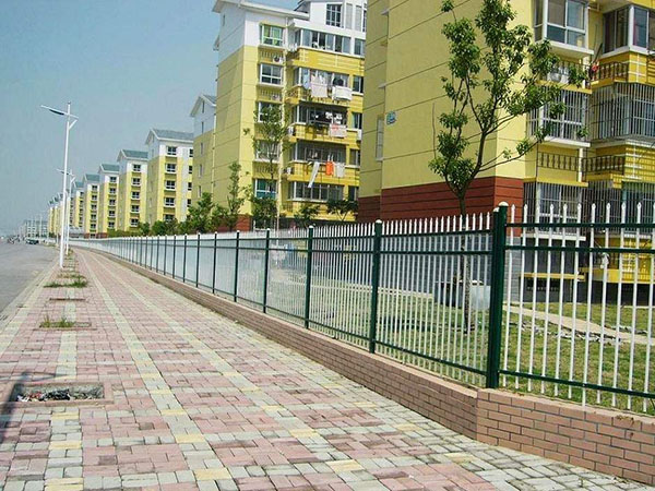 小区护栏 - 安平县海诚丝网制品有限公司图片2